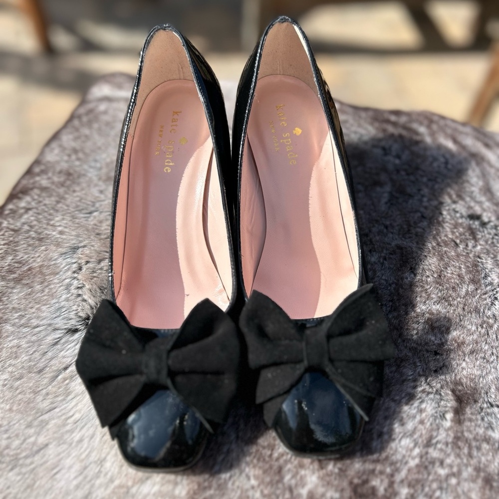 Kate Spade Black Patent Shoes with Bow Size 7